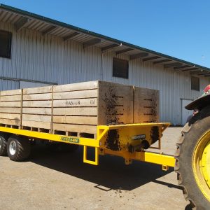 8 bin transport trailer (2)