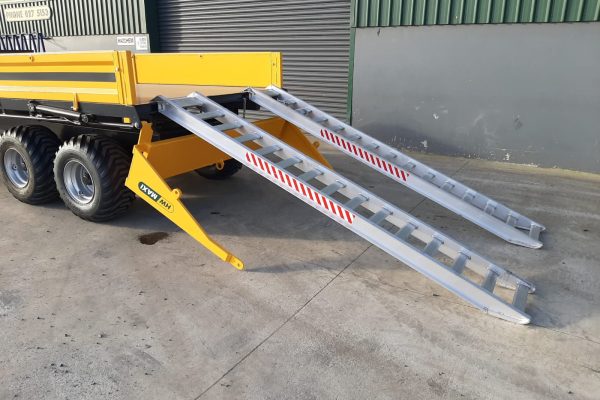 Trailer with tracks