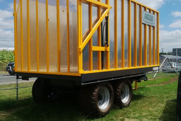 HW Maxi tip trailer with silage sides HW Maxi tip trailer with silage sides